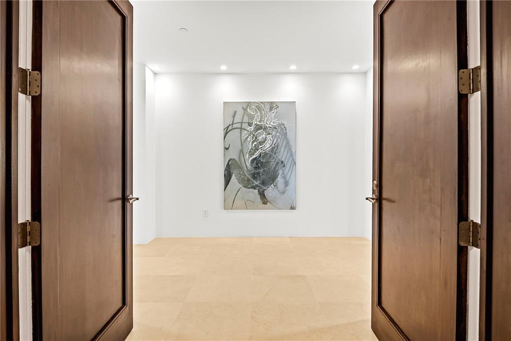 2881 Peachtree Road NE Unit 2304