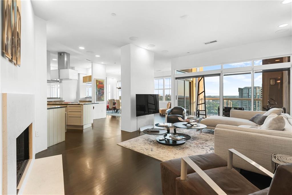 2881 Peachtree Road NE Unit 2304