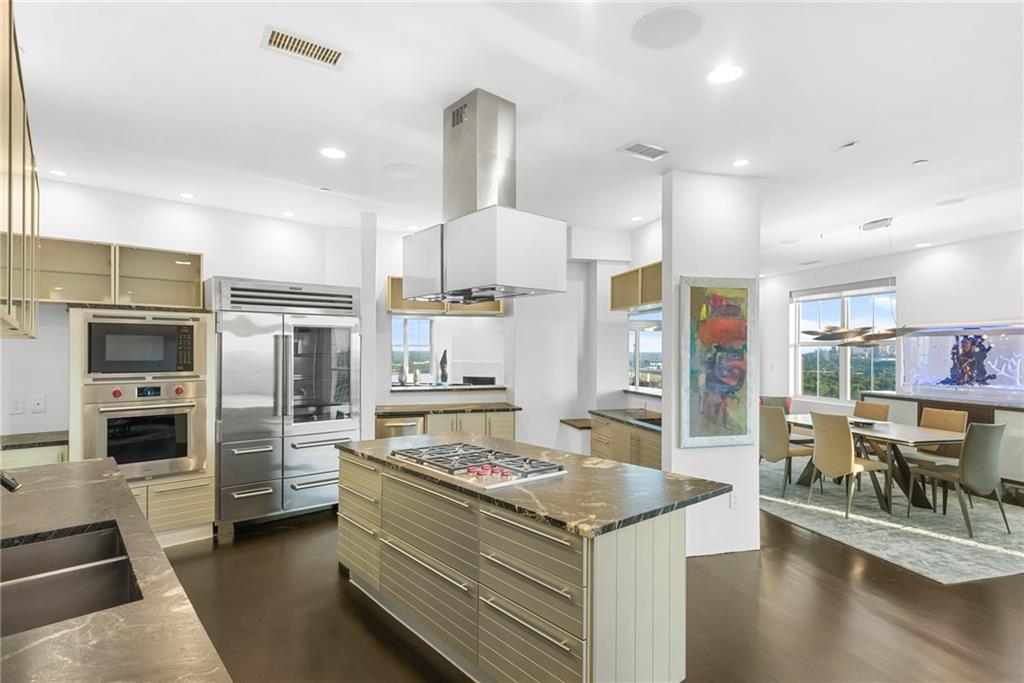 2881 Peachtree Road NE Unit 2304