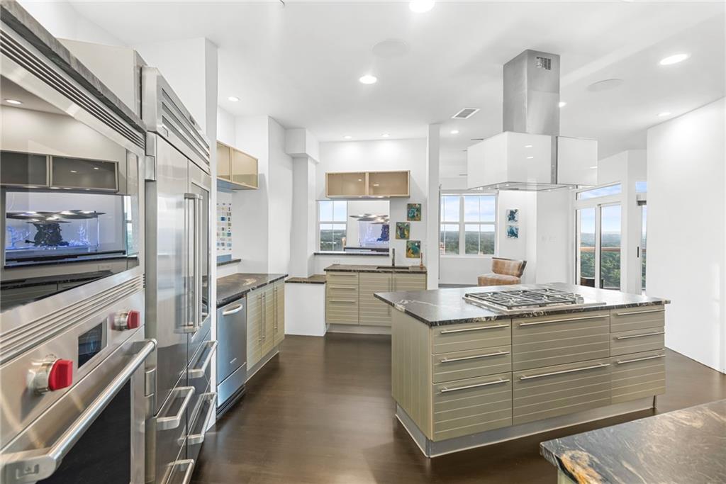 2881 Peachtree Road NE Unit 2304