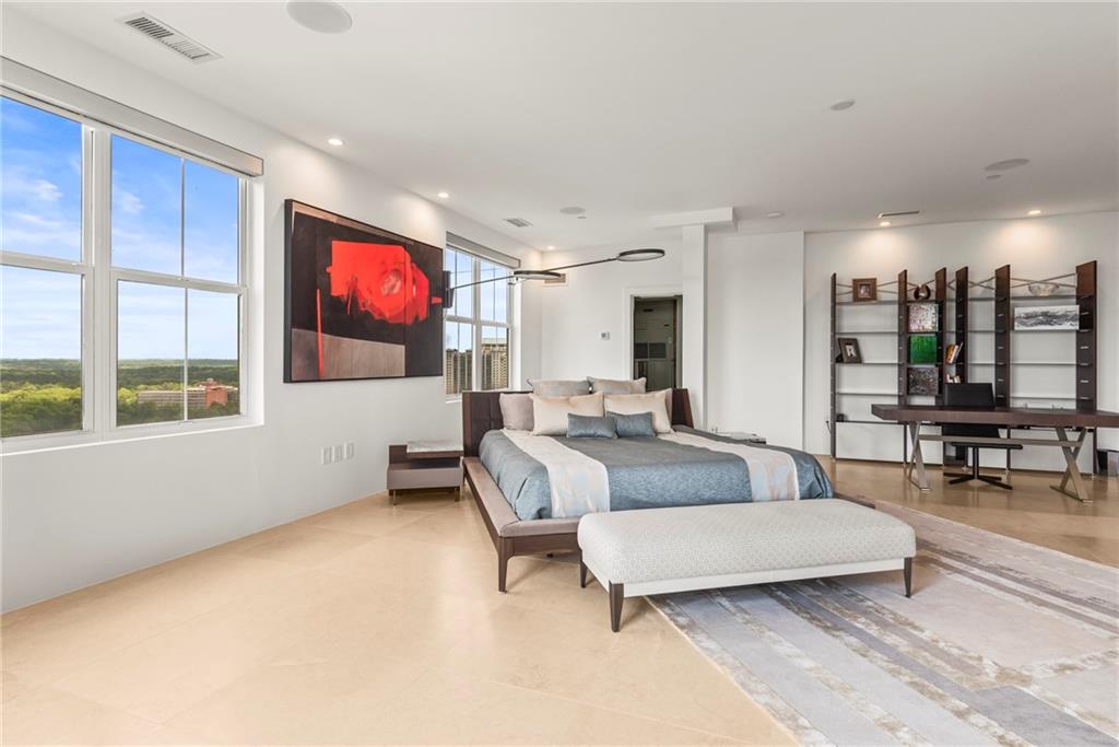 2881 Peachtree Road NE Unit 2304