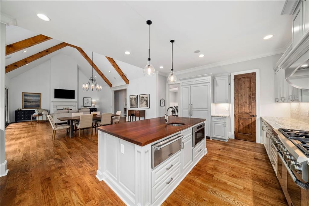 6321 Hunting Creek Road