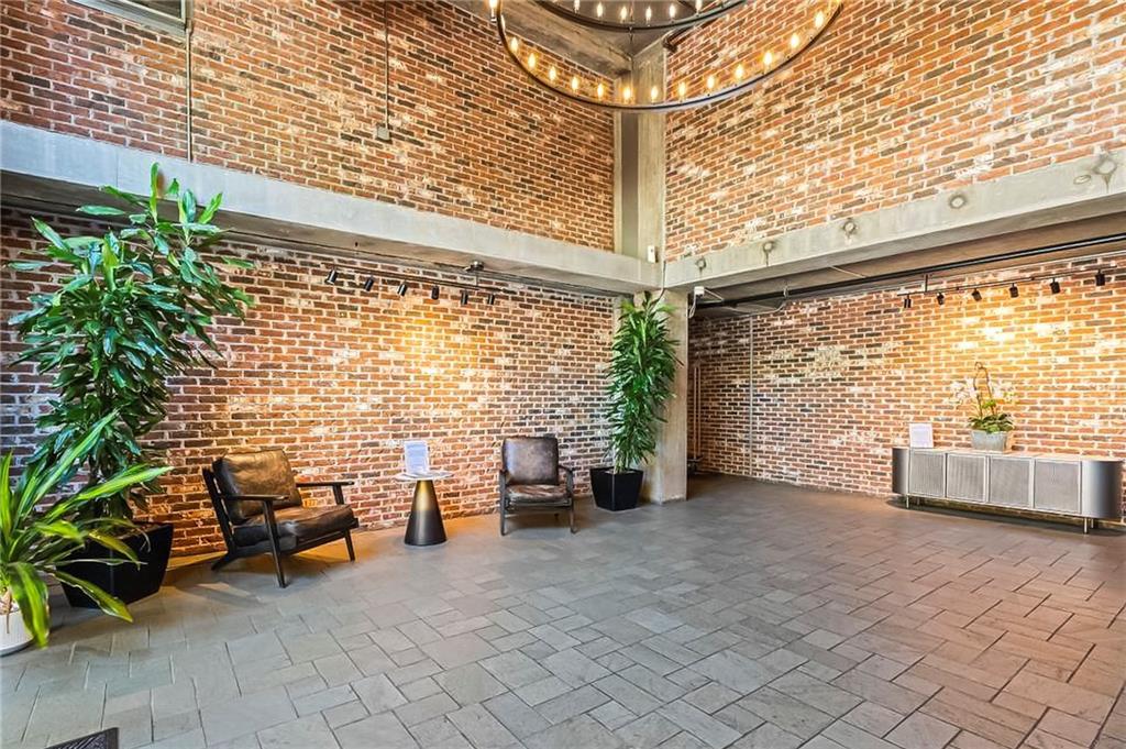 3235 Roswell Road Unit 502