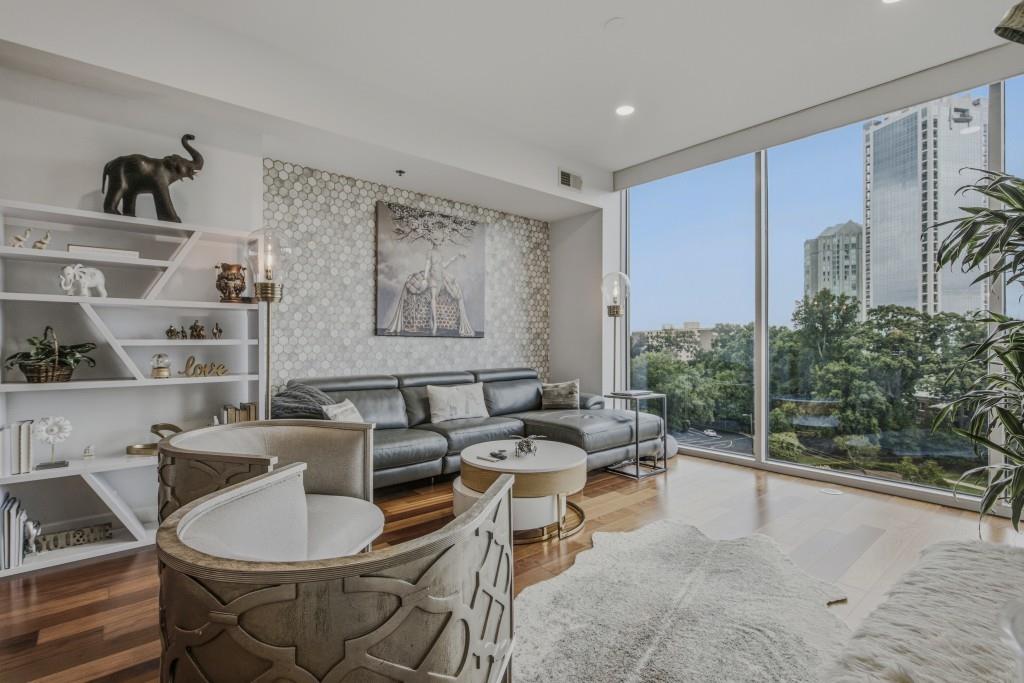 2795 Peachtree Road Unit 805