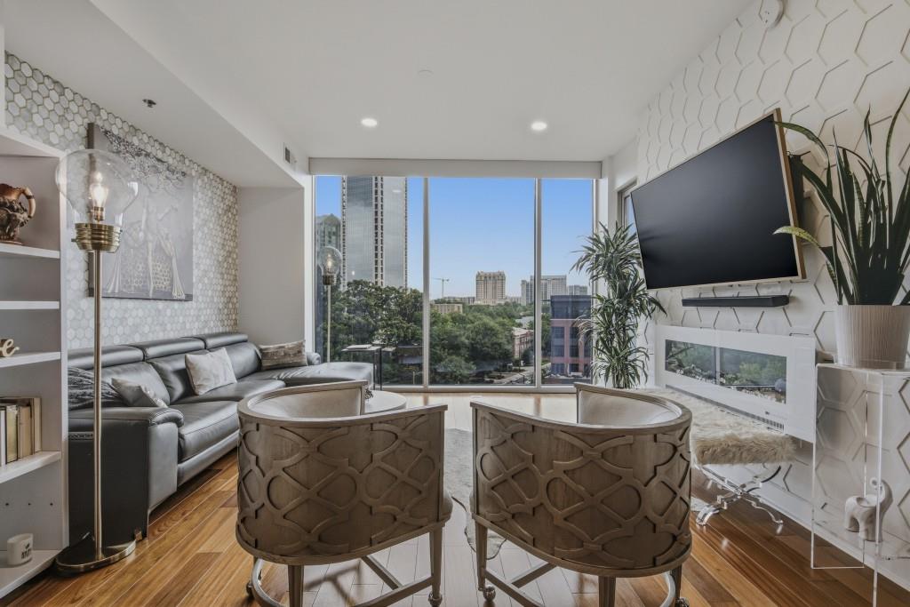 2795 Peachtree Road Unit 805