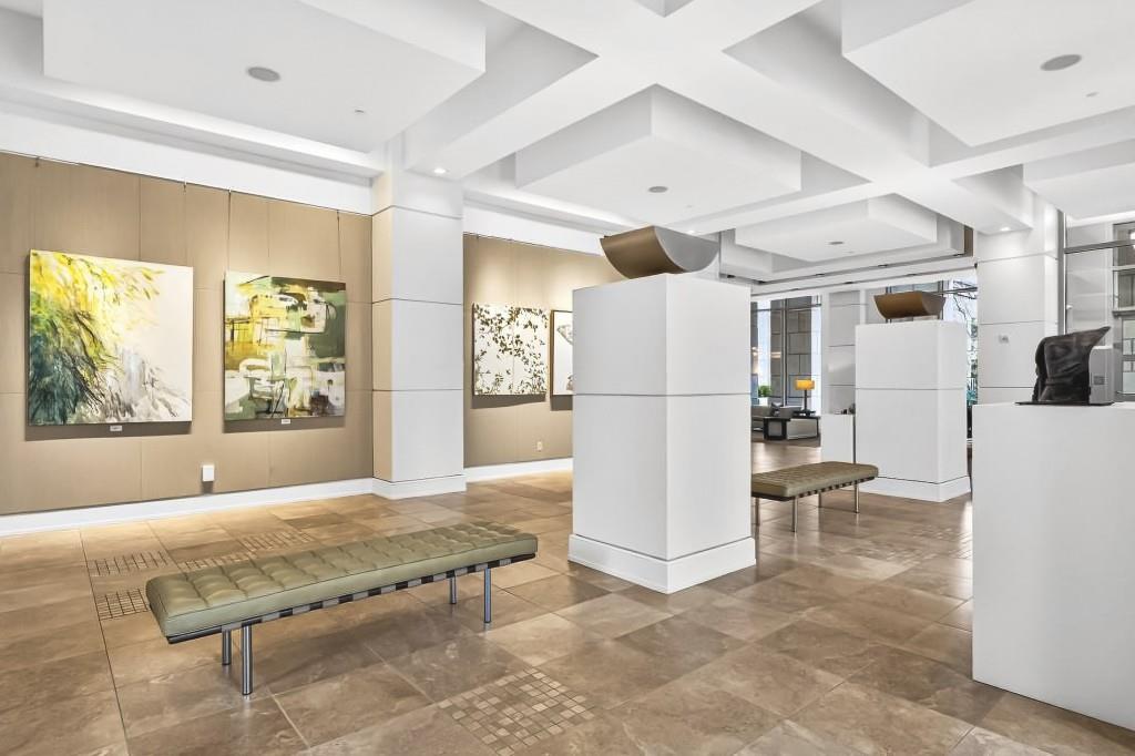 2795 Peachtree Road Unit 805