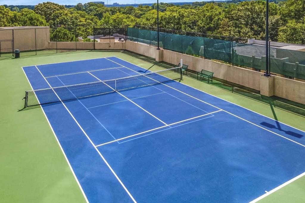 2795 Peachtree Road Unit 805
