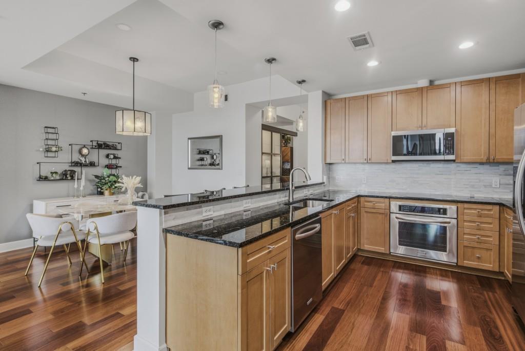 2795 Peachtree Road Unit 805