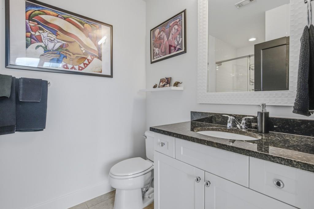2795 Peachtree Road Unit 805