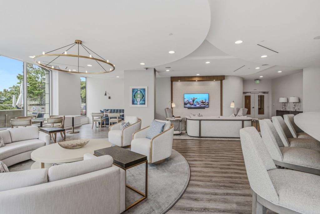 2795 Peachtree Road Unit 805