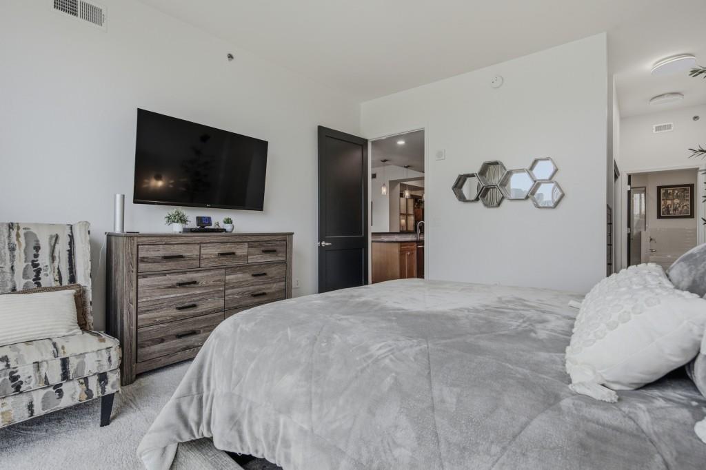 2795 Peachtree Road Unit 805