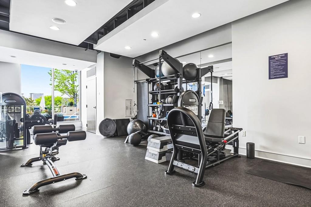2795 Peachtree Road Unit 805