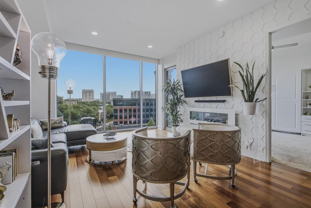 2795 Peachtree Road Unit 805