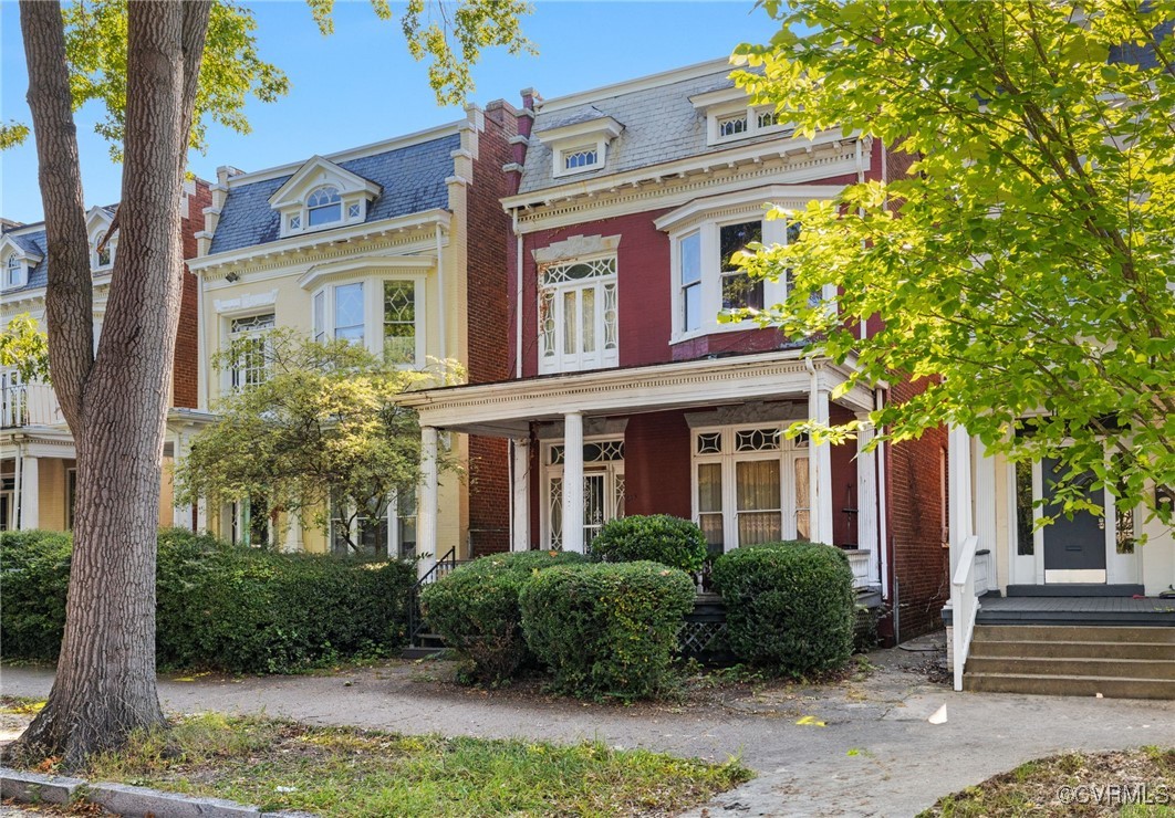 613 Chimborazo Blvd