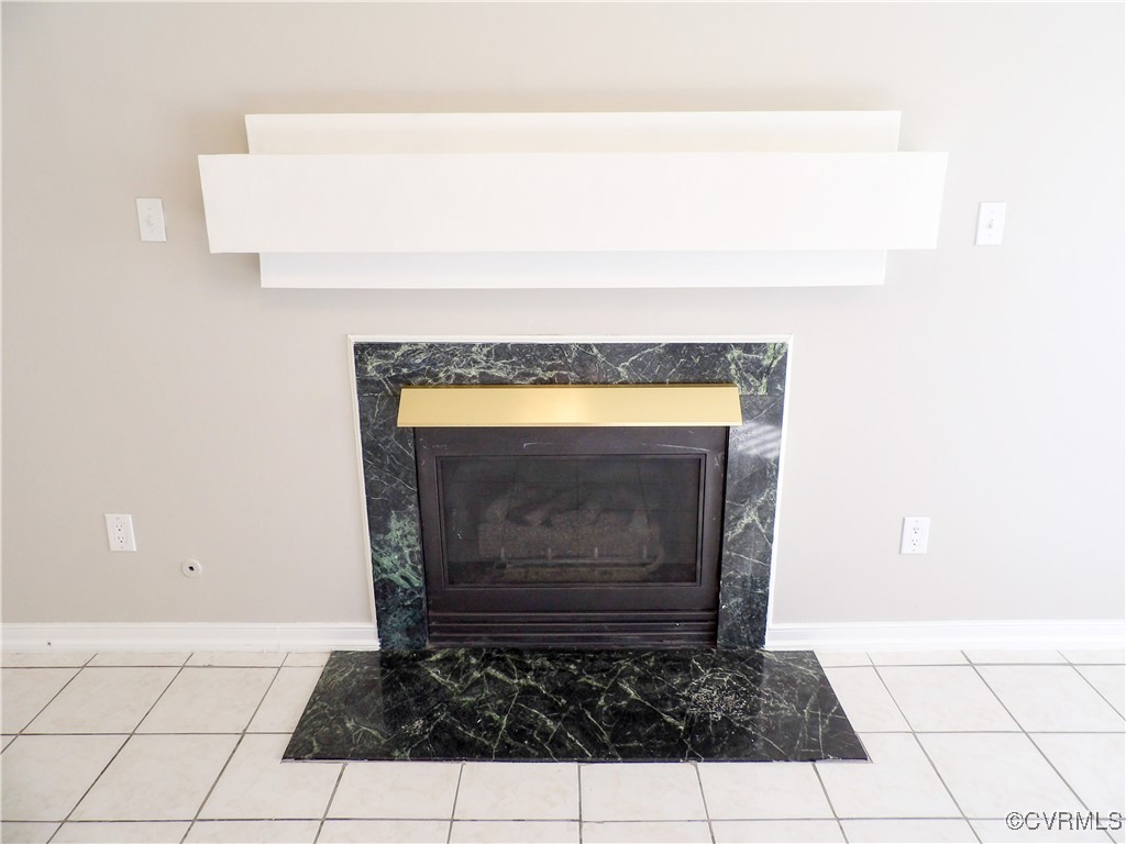 2600 Geneva Dr