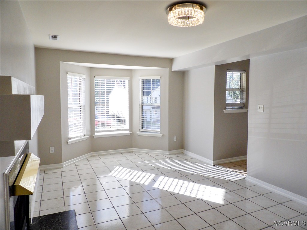2600 Geneva Dr