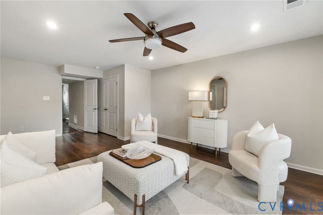 7965 Wistar Woods Ct