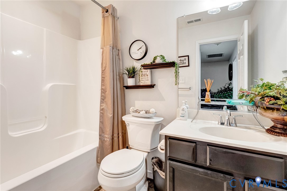 119 New Market Village Pky