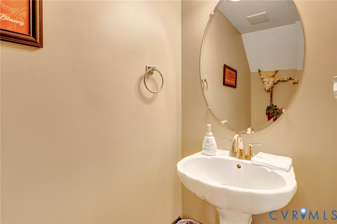 119 New Market Village Pky