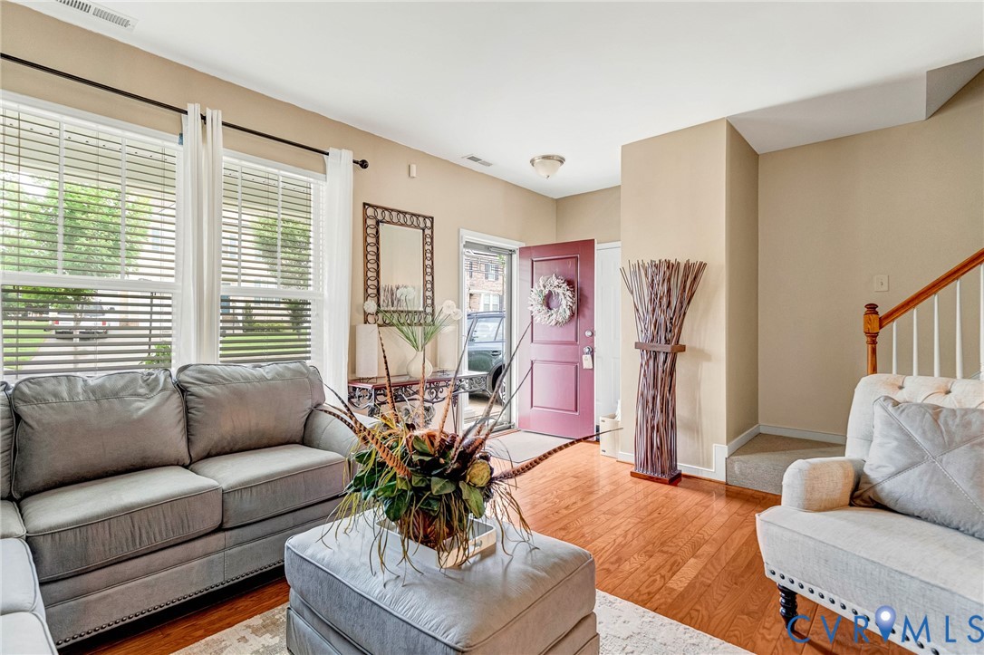 119 New Market Village Pky