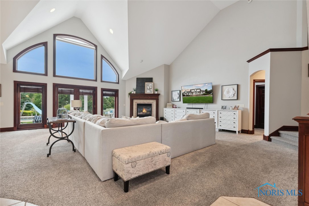 22191 W Red Clover Lane