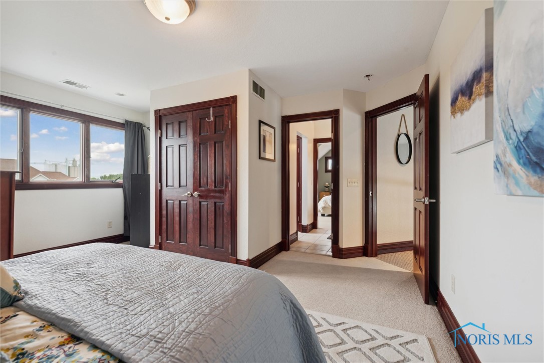 22191 W Red Clover Lane