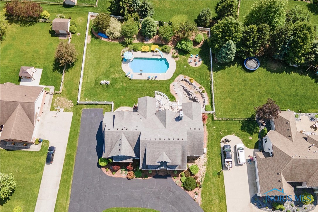 22191 W Red Clover Lane