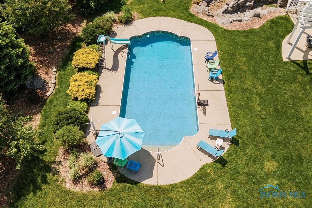 22191 W Red Clover Lane