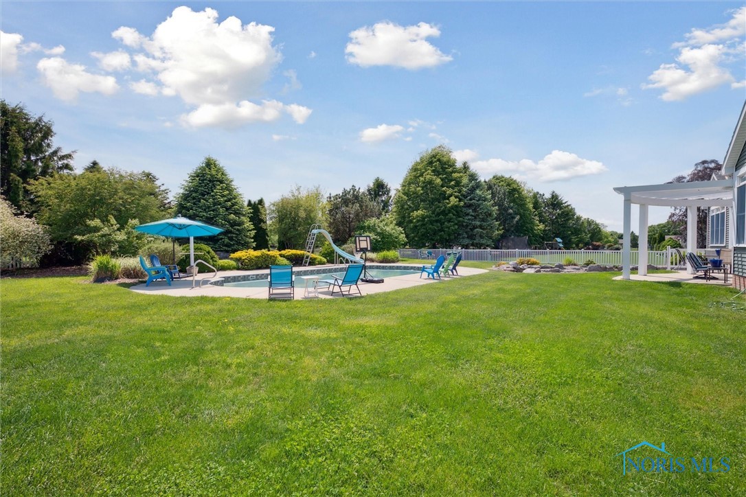 22191 W Red Clover Lane