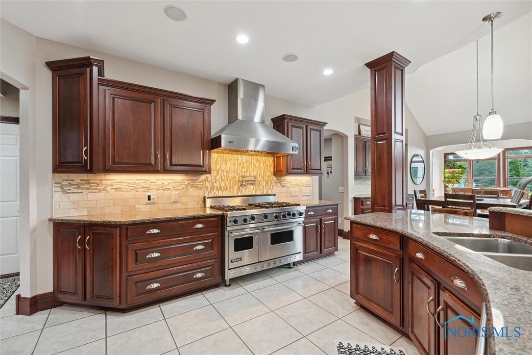 22191 W Red Clover Lane