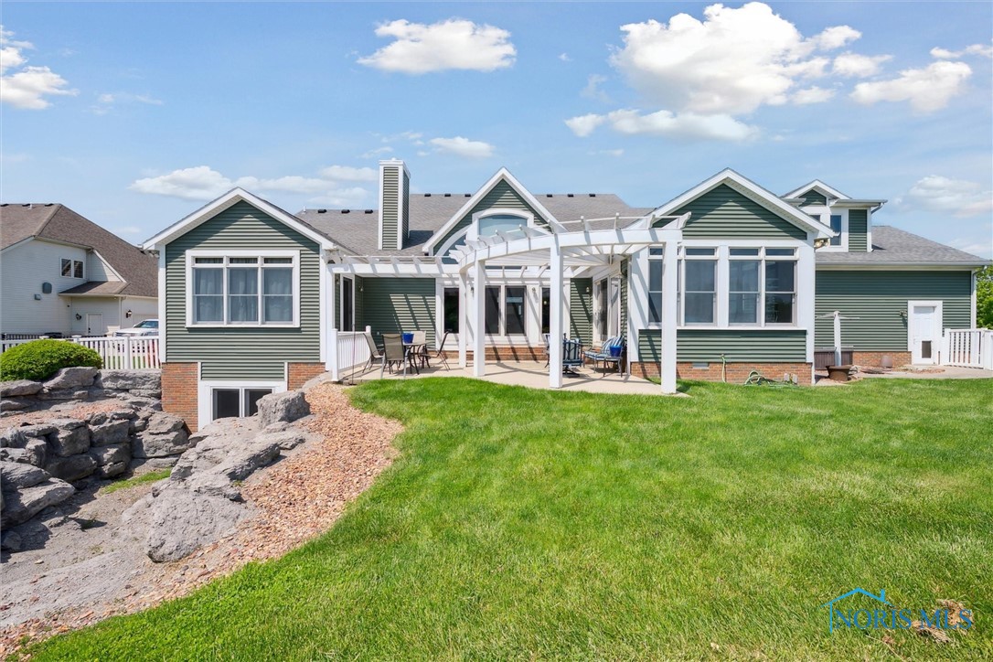 22191 W Red Clover Lane
