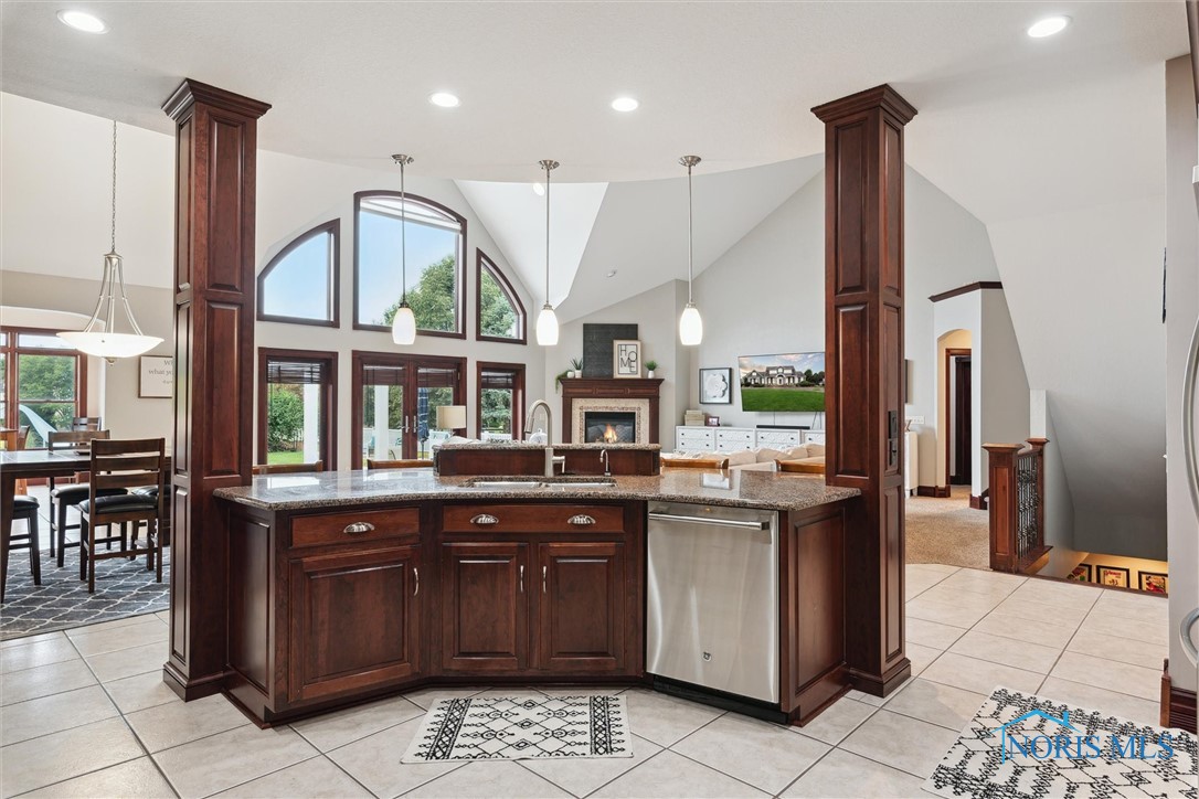 22191 W Red Clover Lane