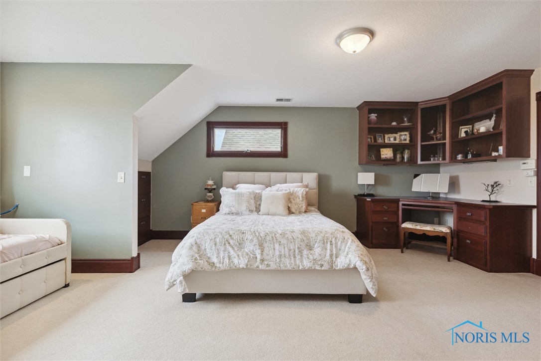 22191 W Red Clover Lane