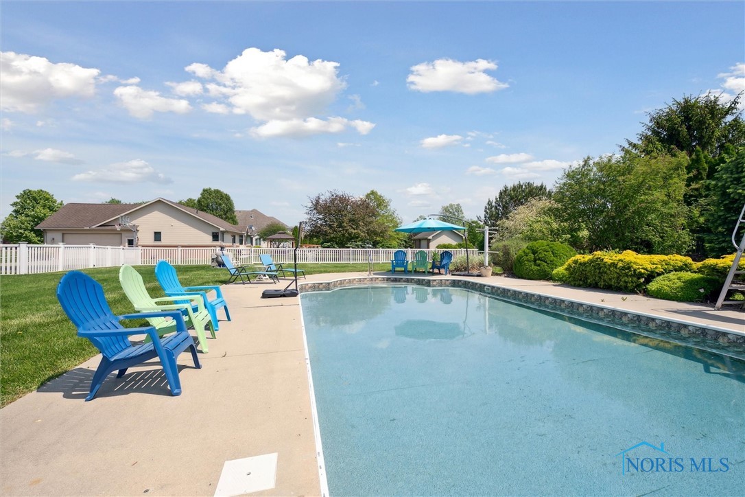 22191 W Red Clover Lane