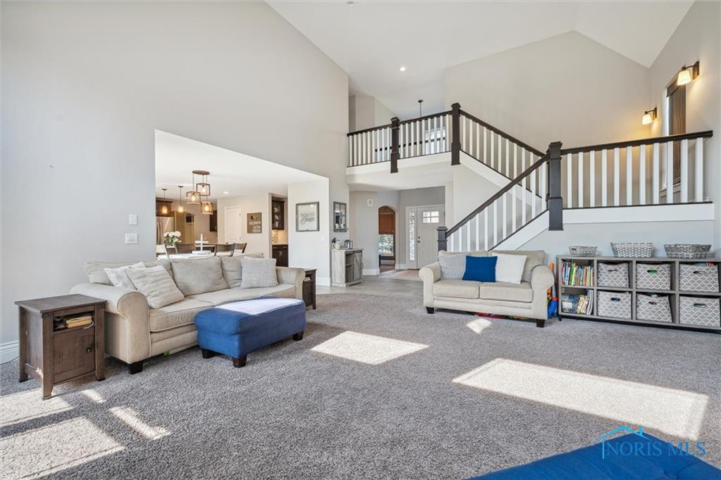 7812 N Woodbridge Road