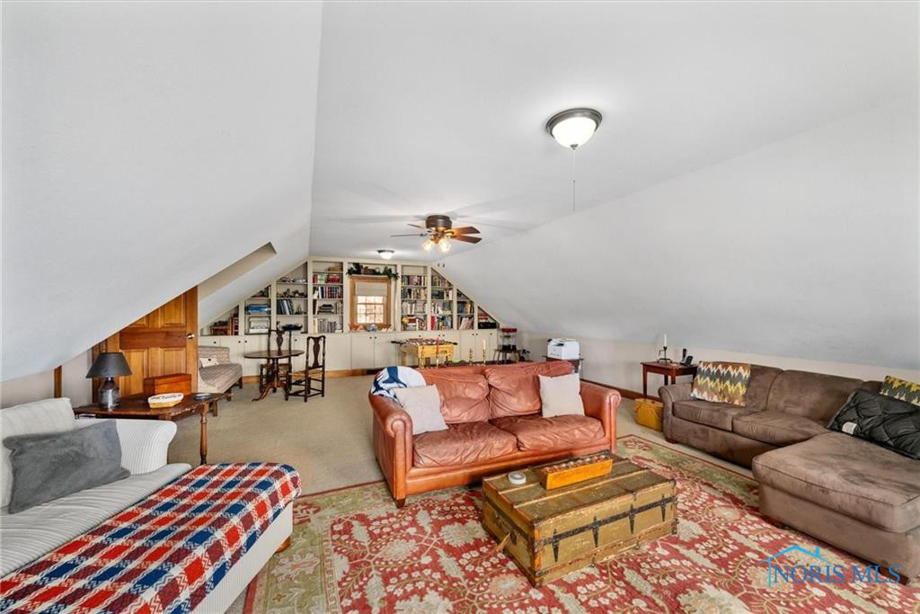 1122 Cedar Creek Drive