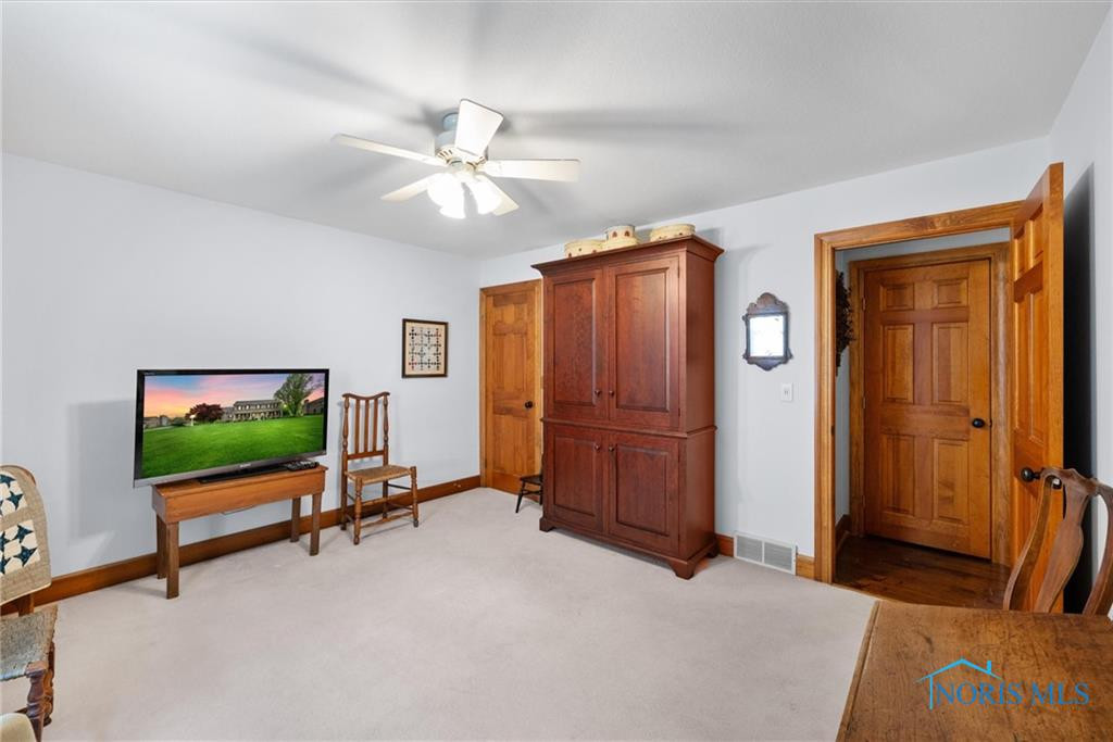 1122 Cedar Creek Drive
