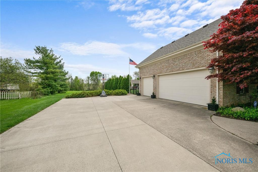 1122 Cedar Creek Drive