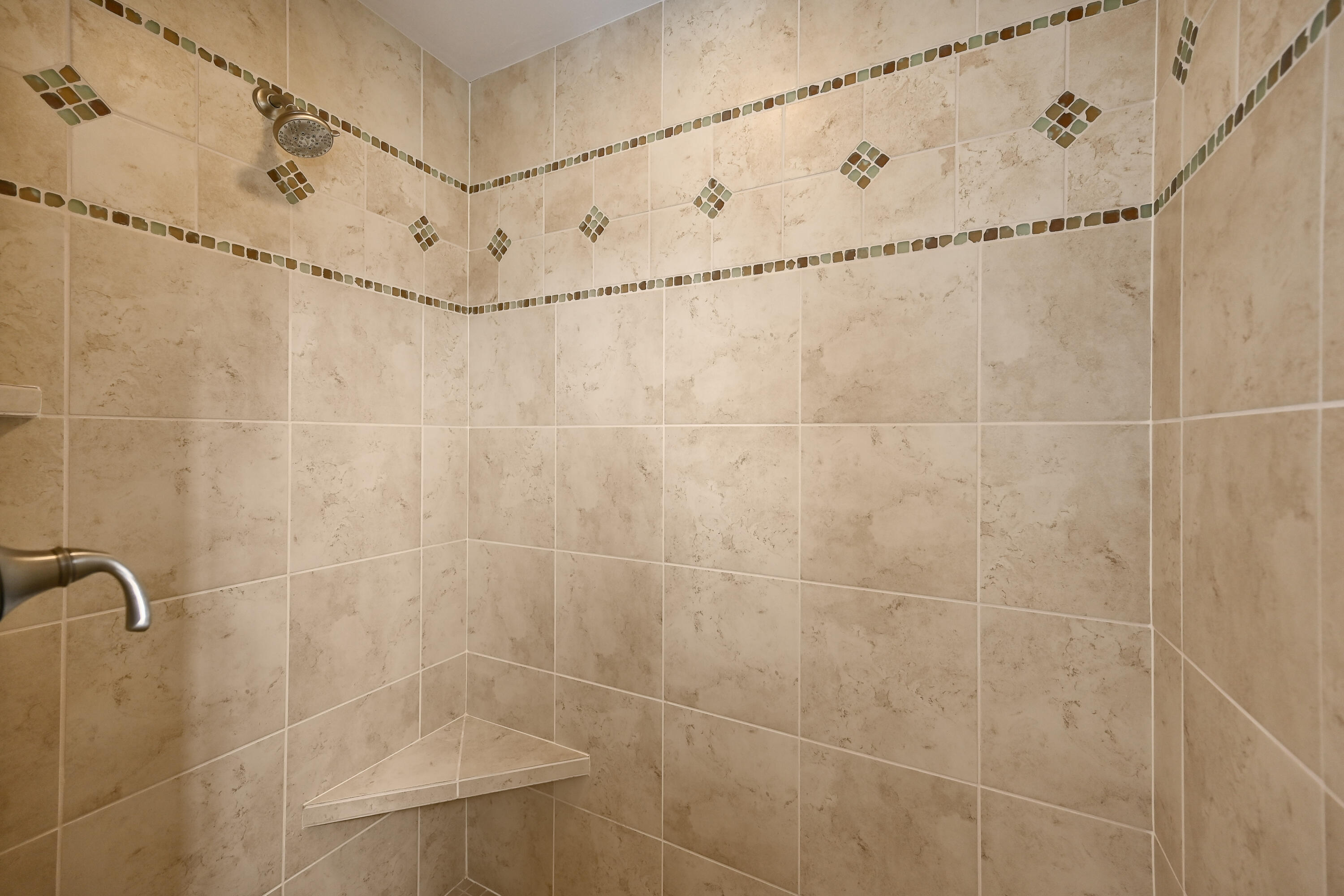 8449 White Oak Ct