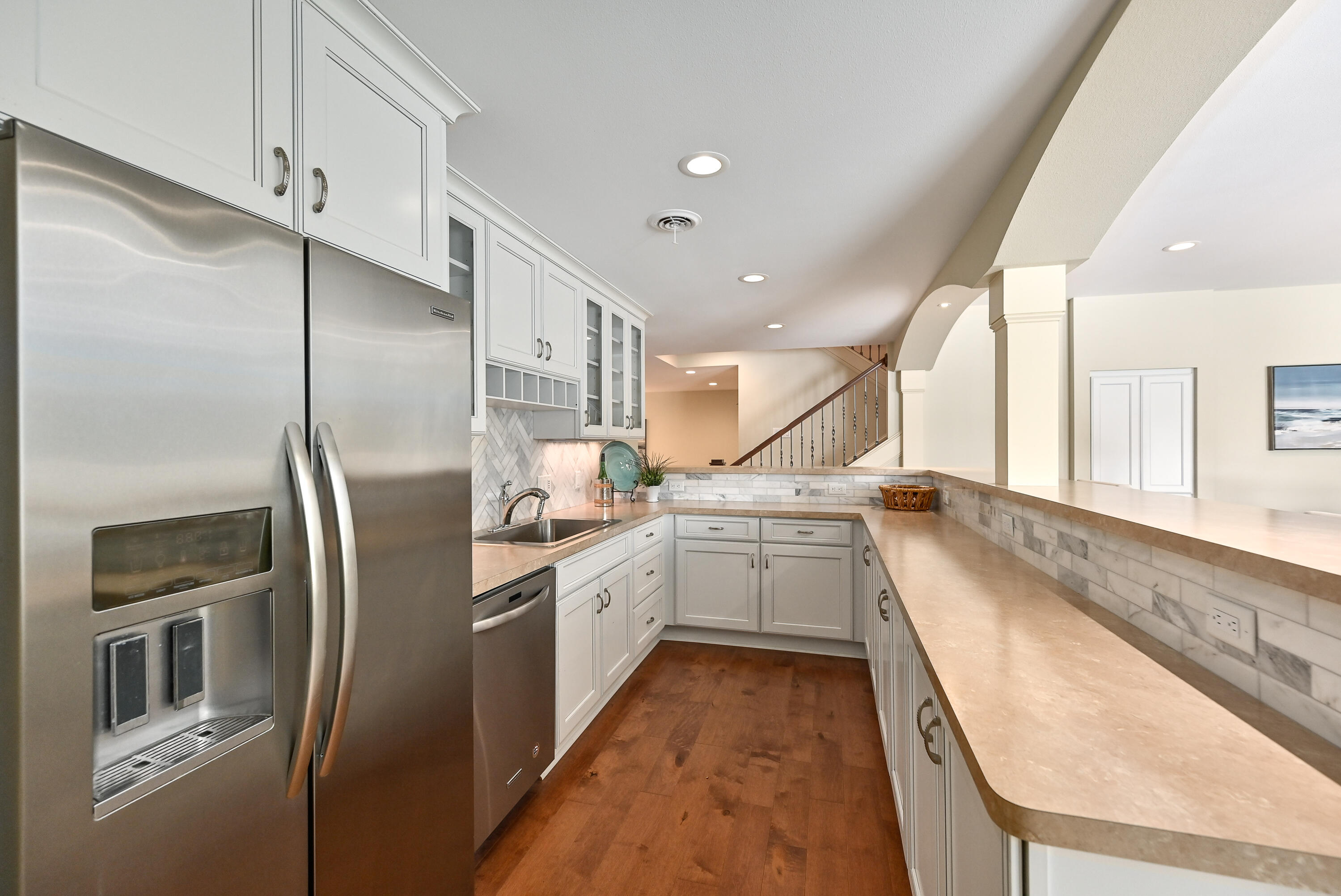8449 White Oak Ct