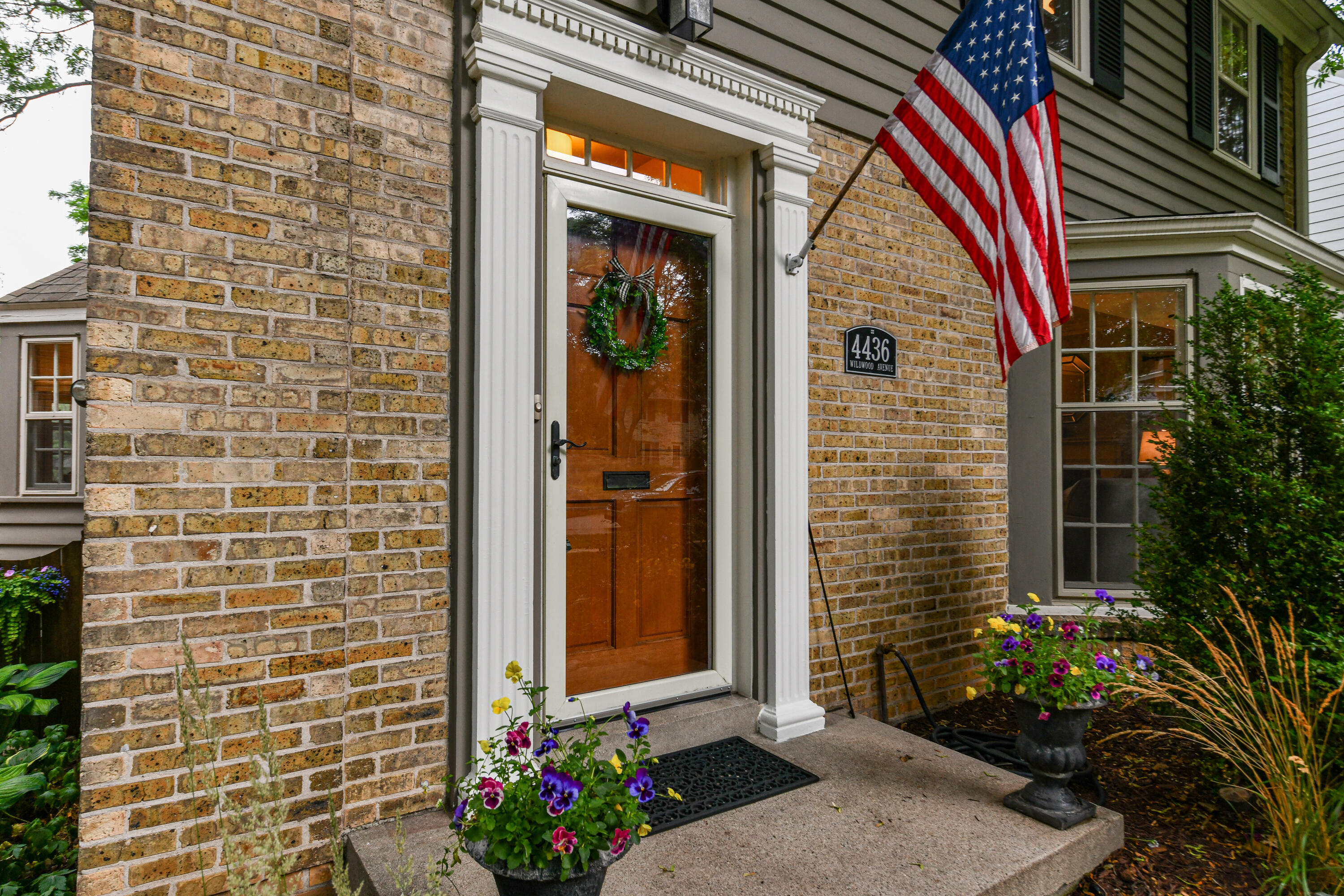 4436 N Wildwood Ave
