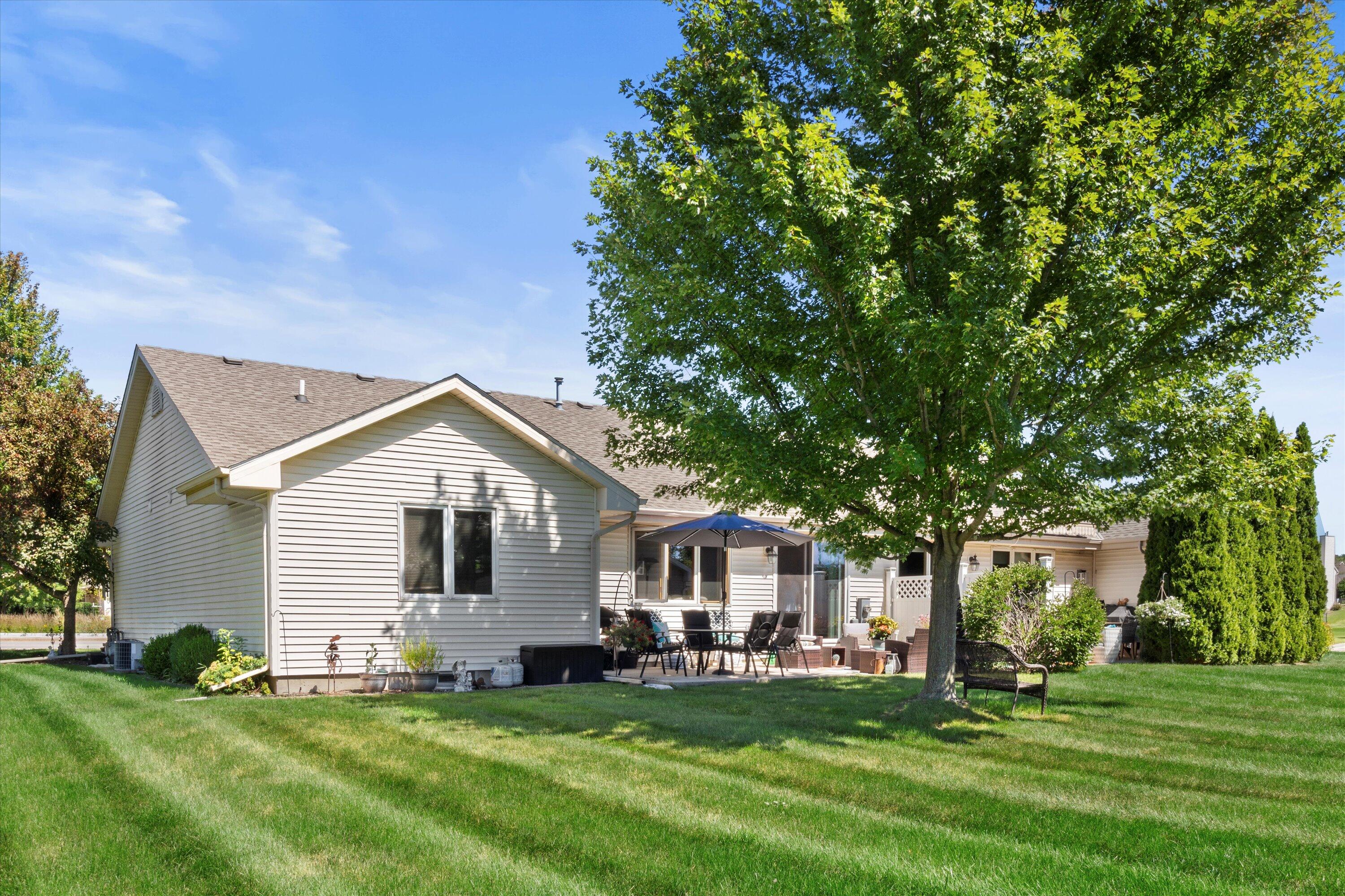 2433 W Honadel Blvd 2