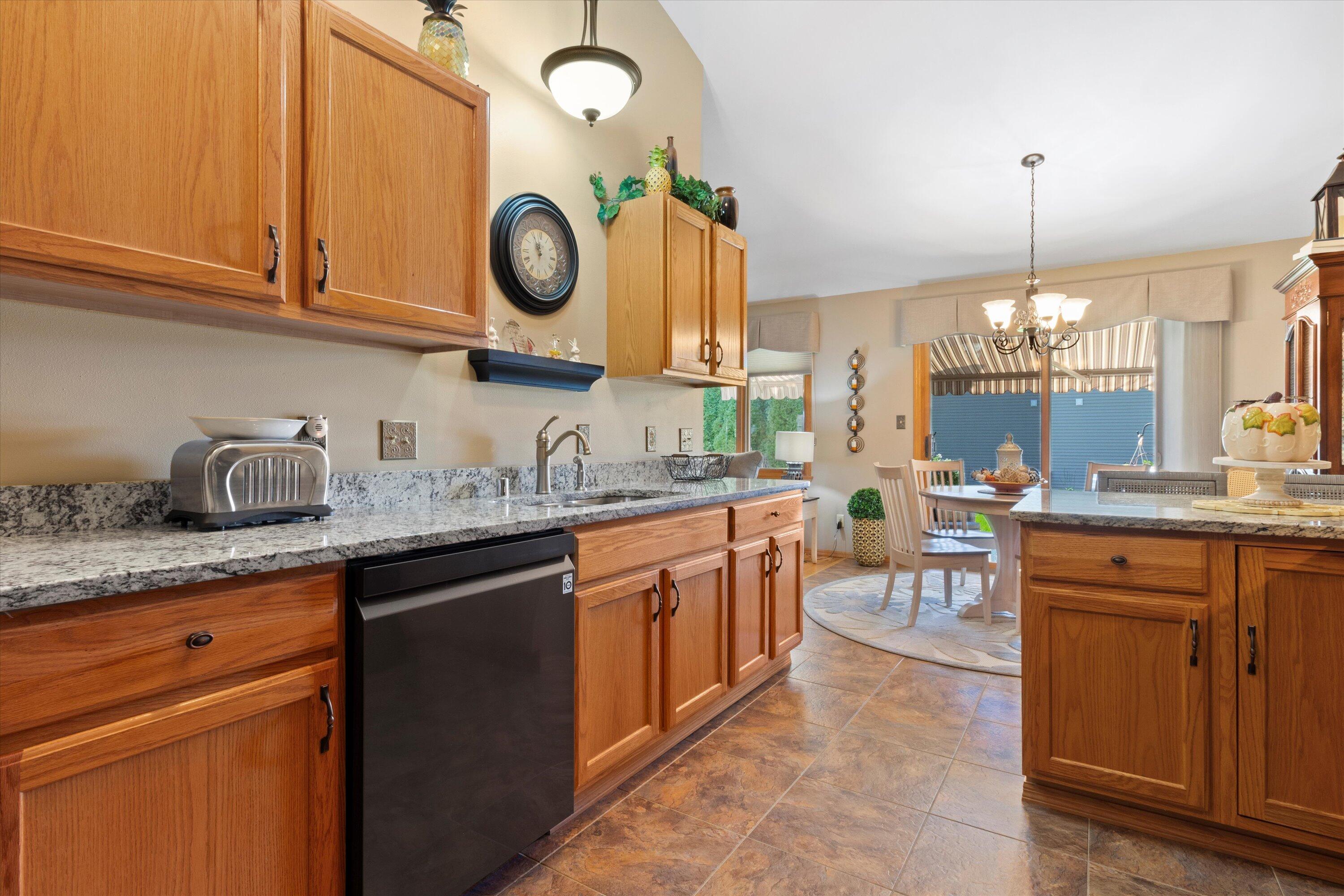 2433 W Honadel Blvd 2