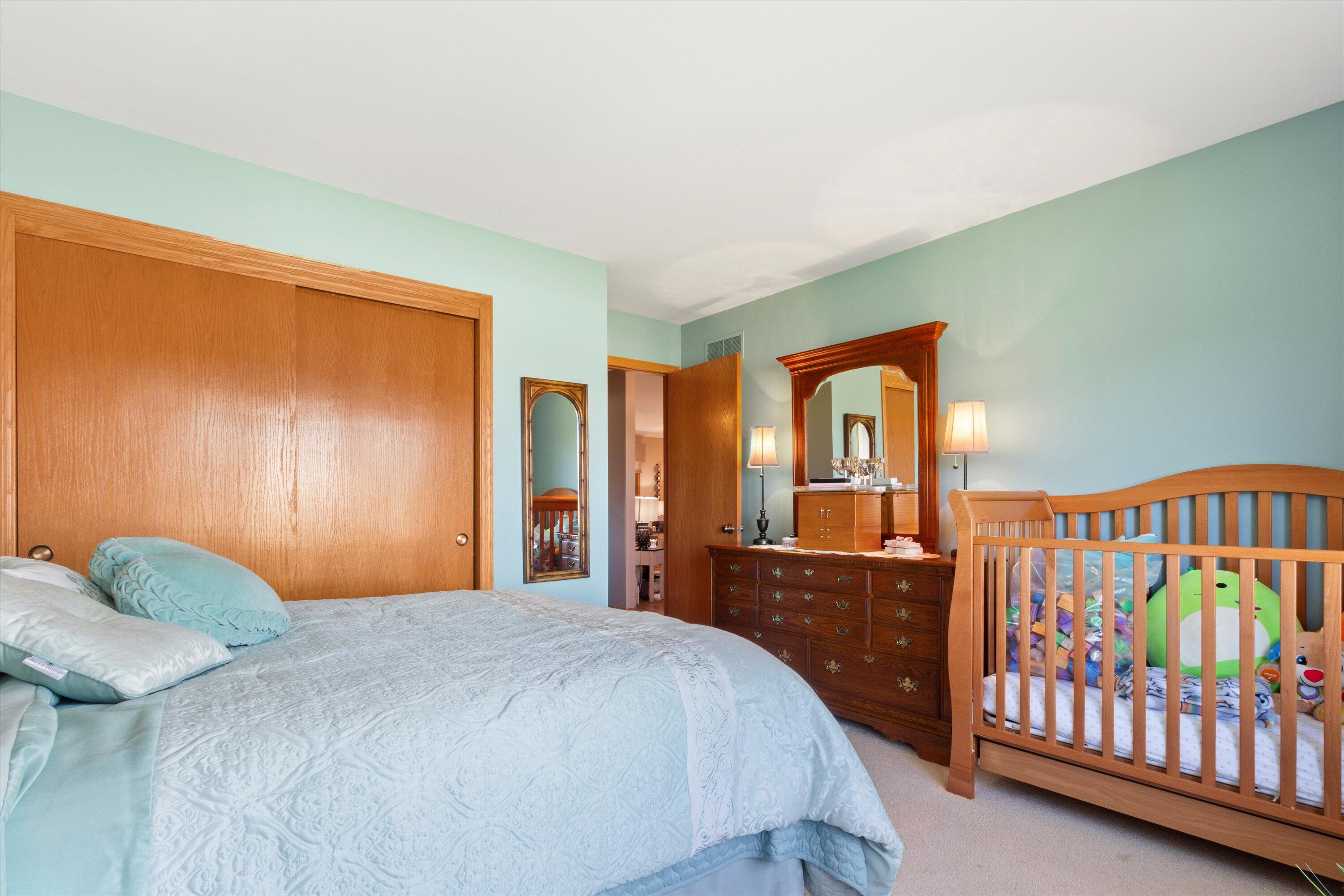 2433 W Honadel Blvd 2