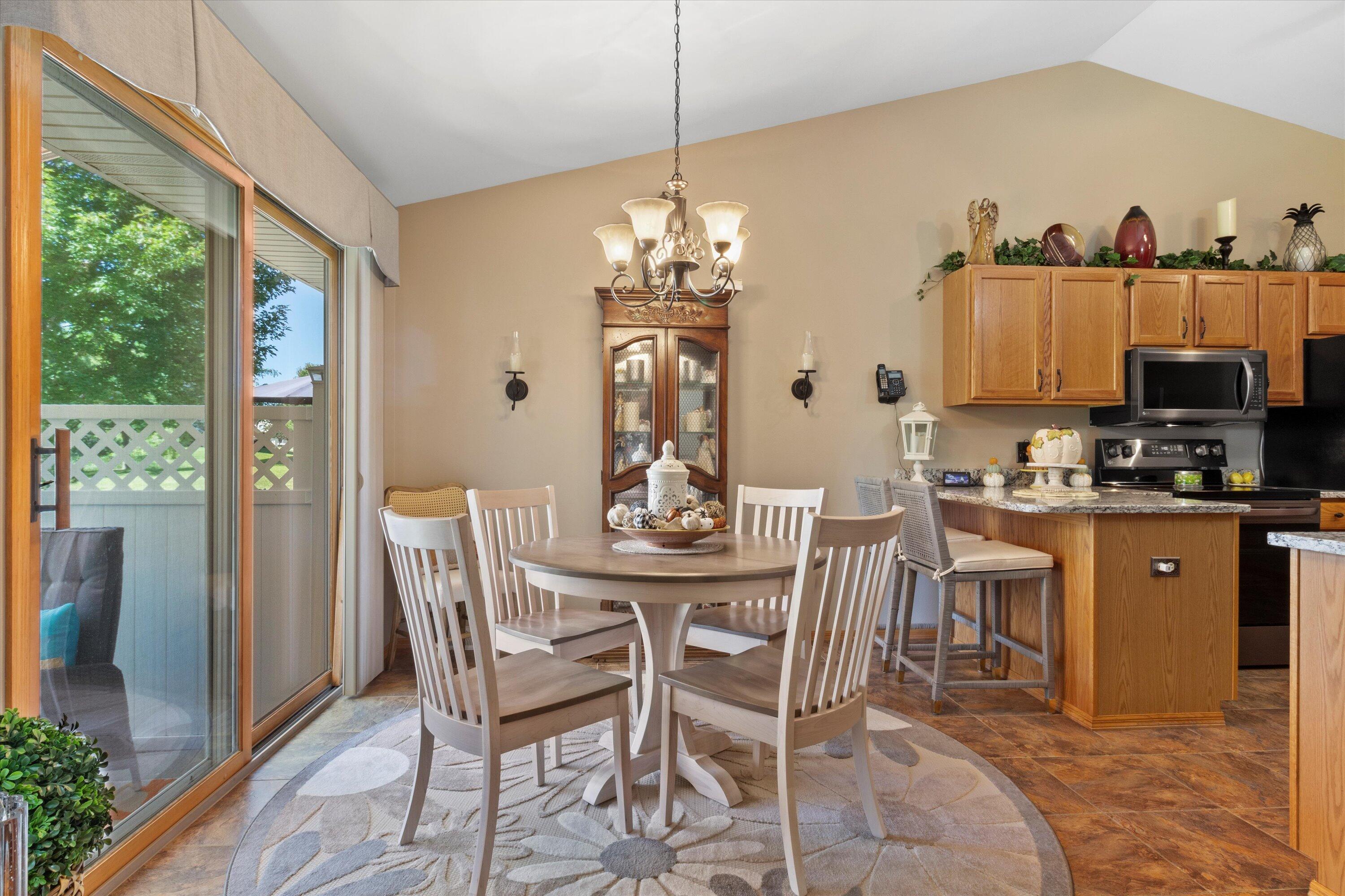 2433 W Honadel Blvd 2