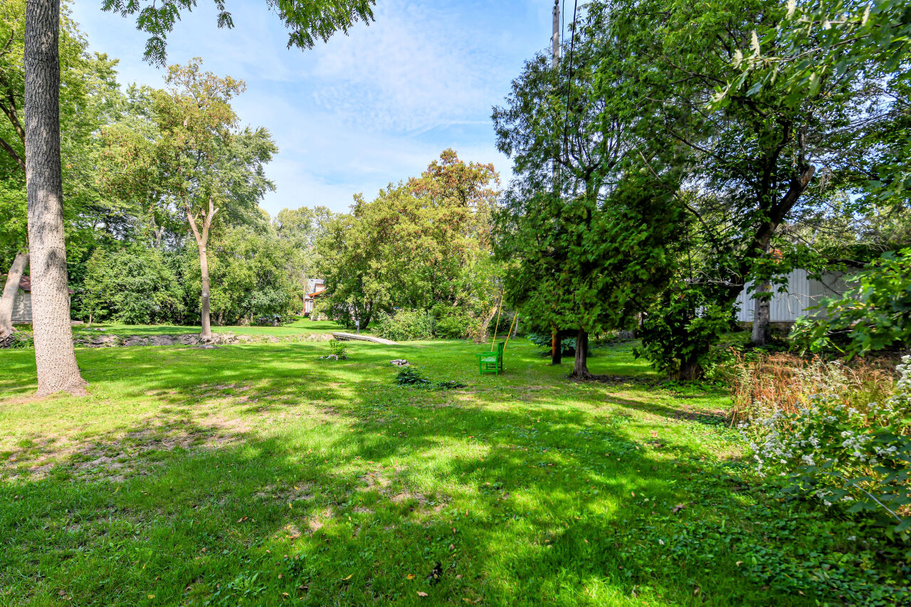 227 Vernon Ave
