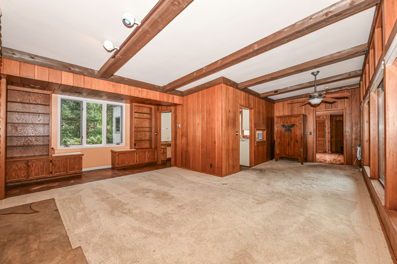 227 Vernon Ave
