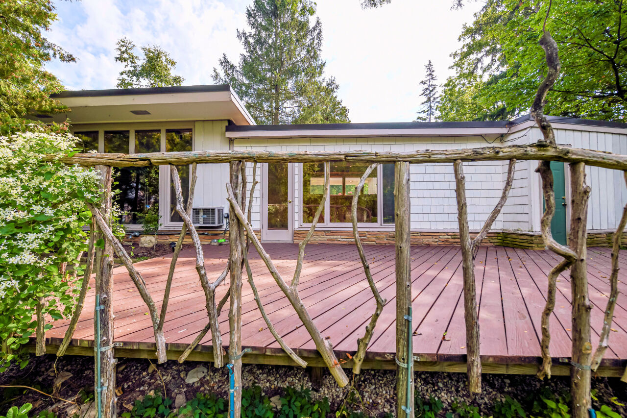 227 Vernon Ave