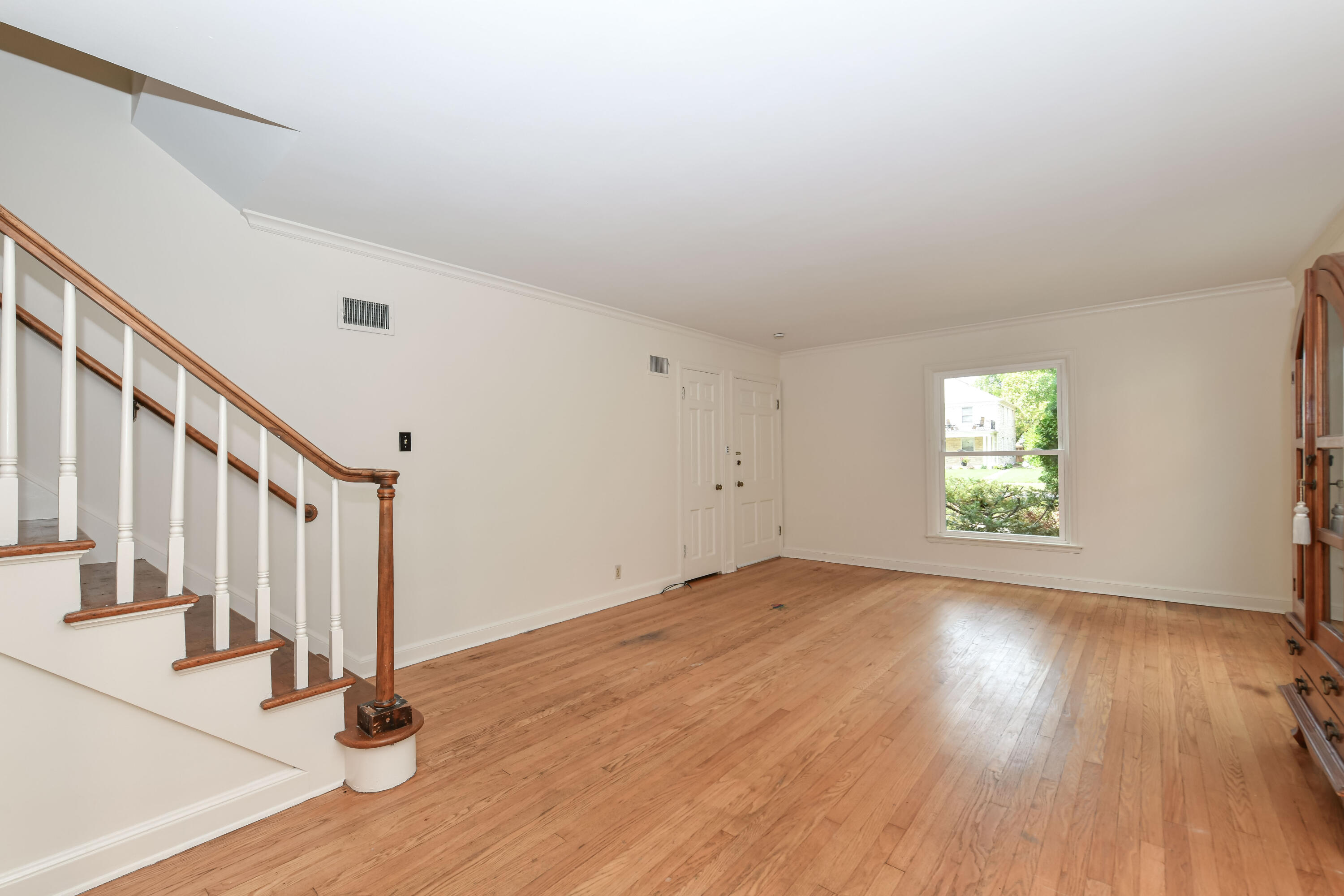 2734 N Avondale Blvd 2736