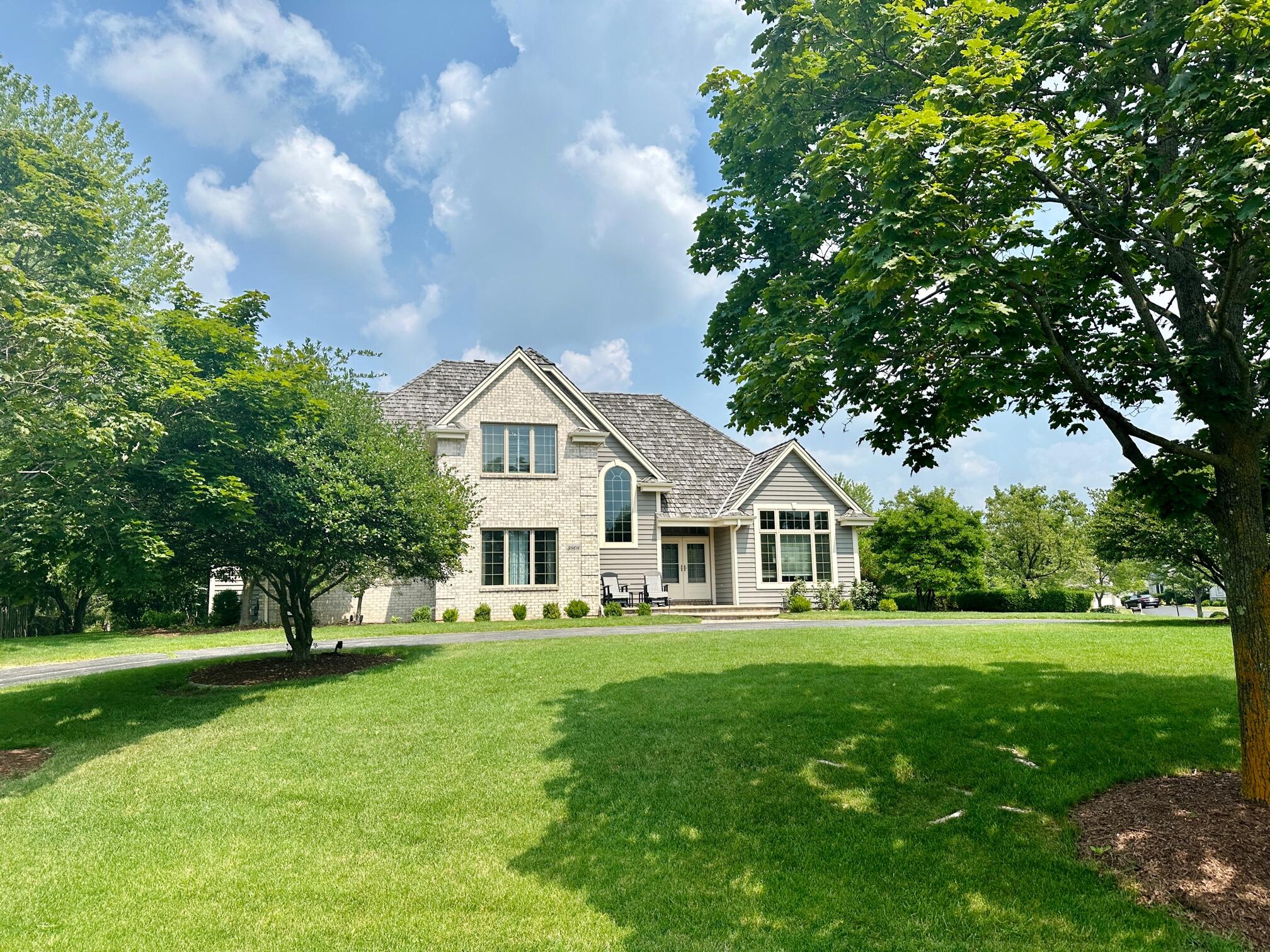 3808 W Stonefield Rd